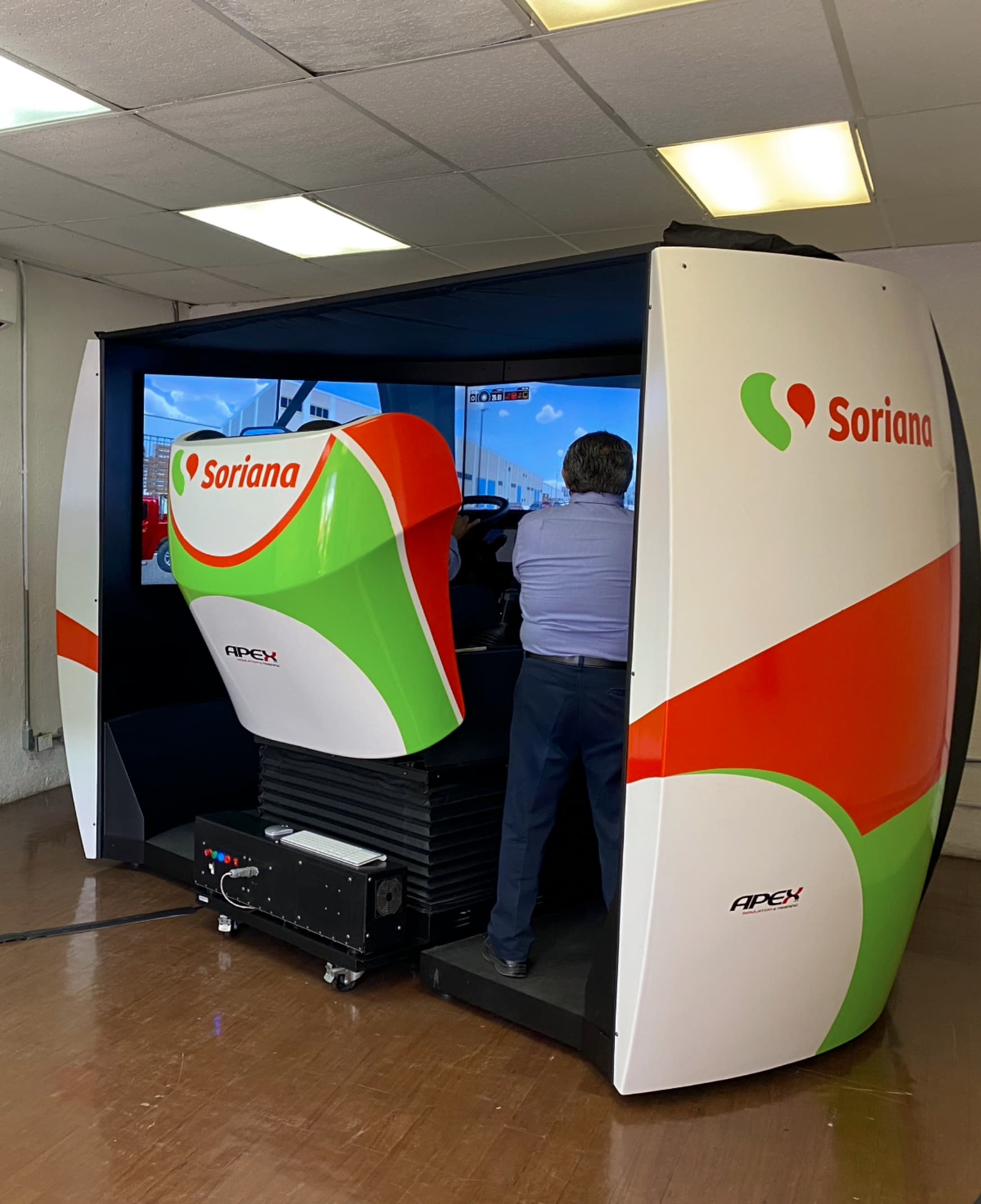 APEX truck simulator in a Soriana training classroom