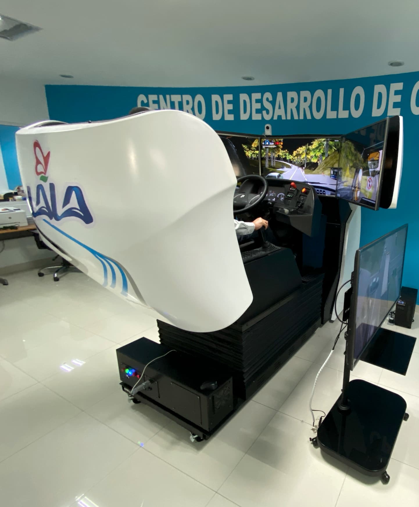 APEX truck simulator for Grupo Lala operators