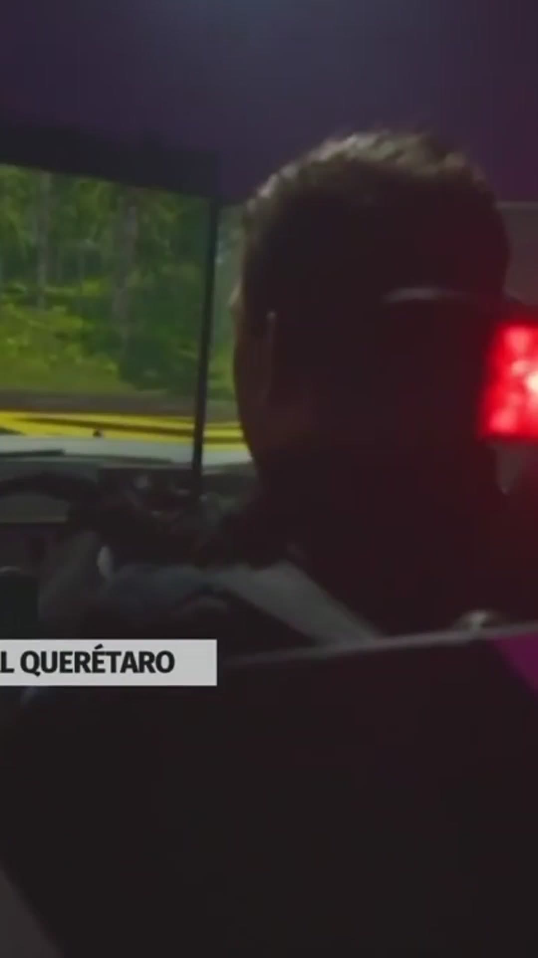 Querétaro police officers training on the APEX patrol simulator