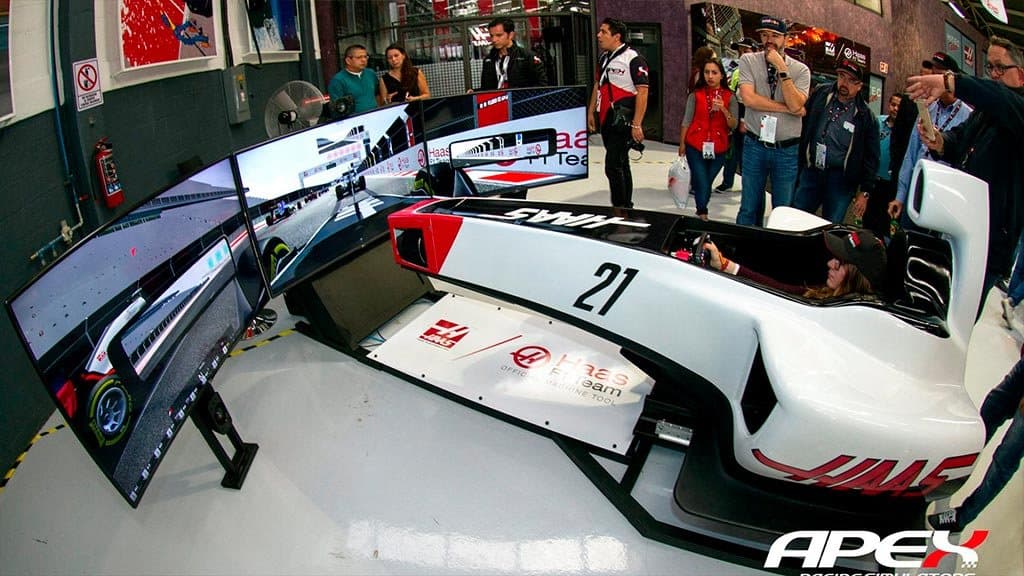 Simulador de carreras APEX con HAAS F1 Team