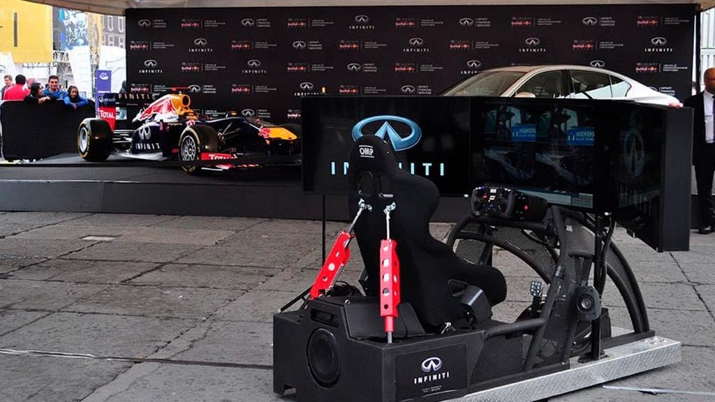 Simulador de carreras APEX con Infiniti
