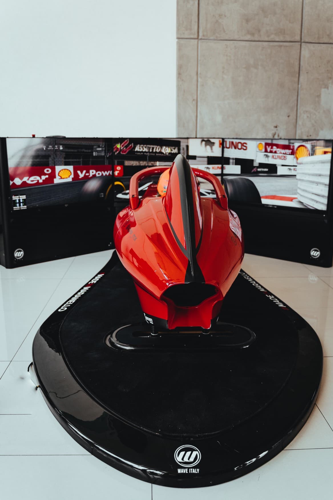 High-immersion APEX Formula 1 simulator at a brand activation